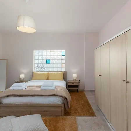 Bon Bonheur Apartment